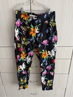 Frank Lyman Design Black Multicolor Floral Print Pants